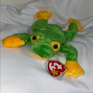 Ty Beanie Baby - Smoochy the Frog